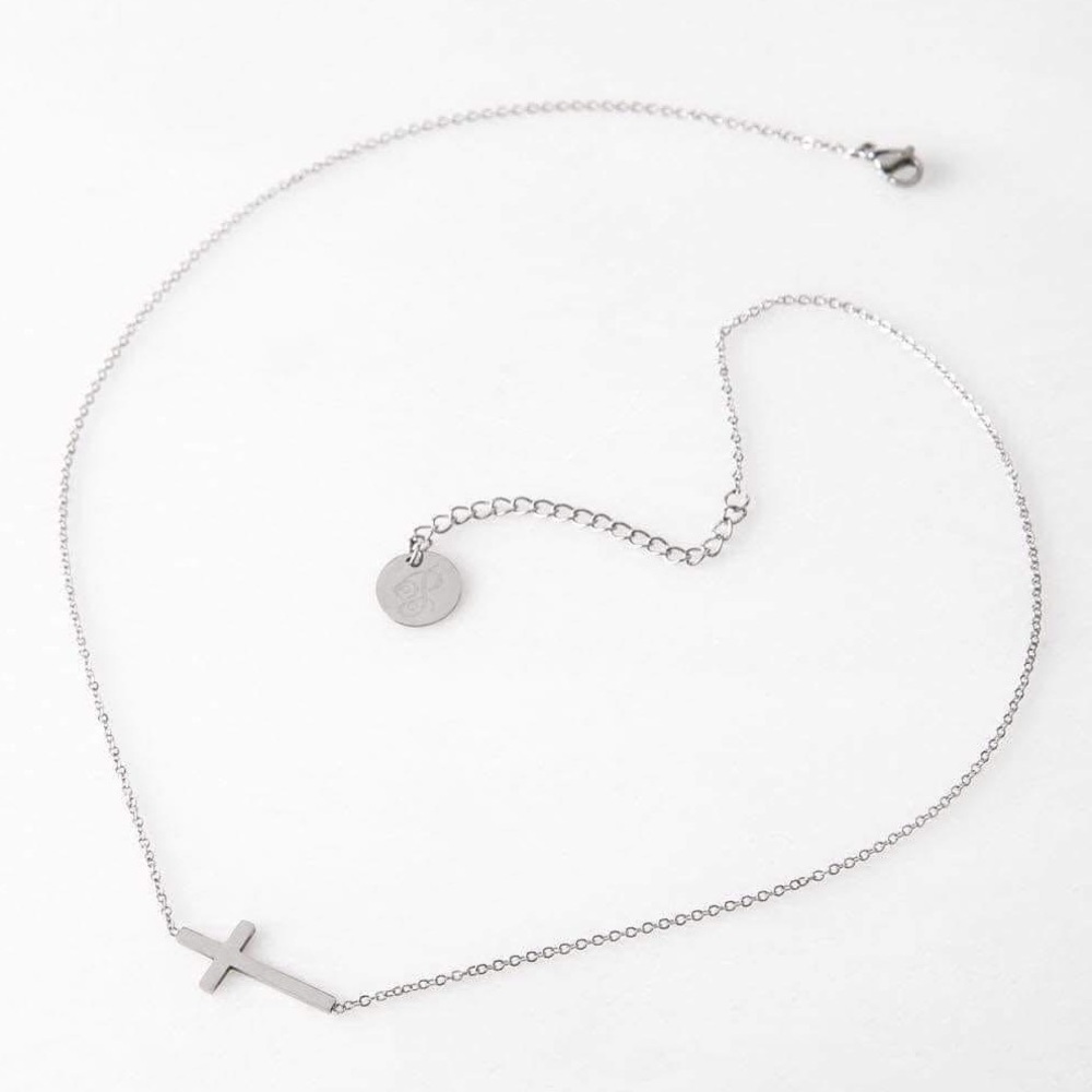 NEW Silver Cross Necklace ~ Waterproof